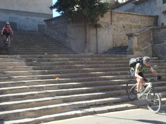 und schließlich Treppen hinunter